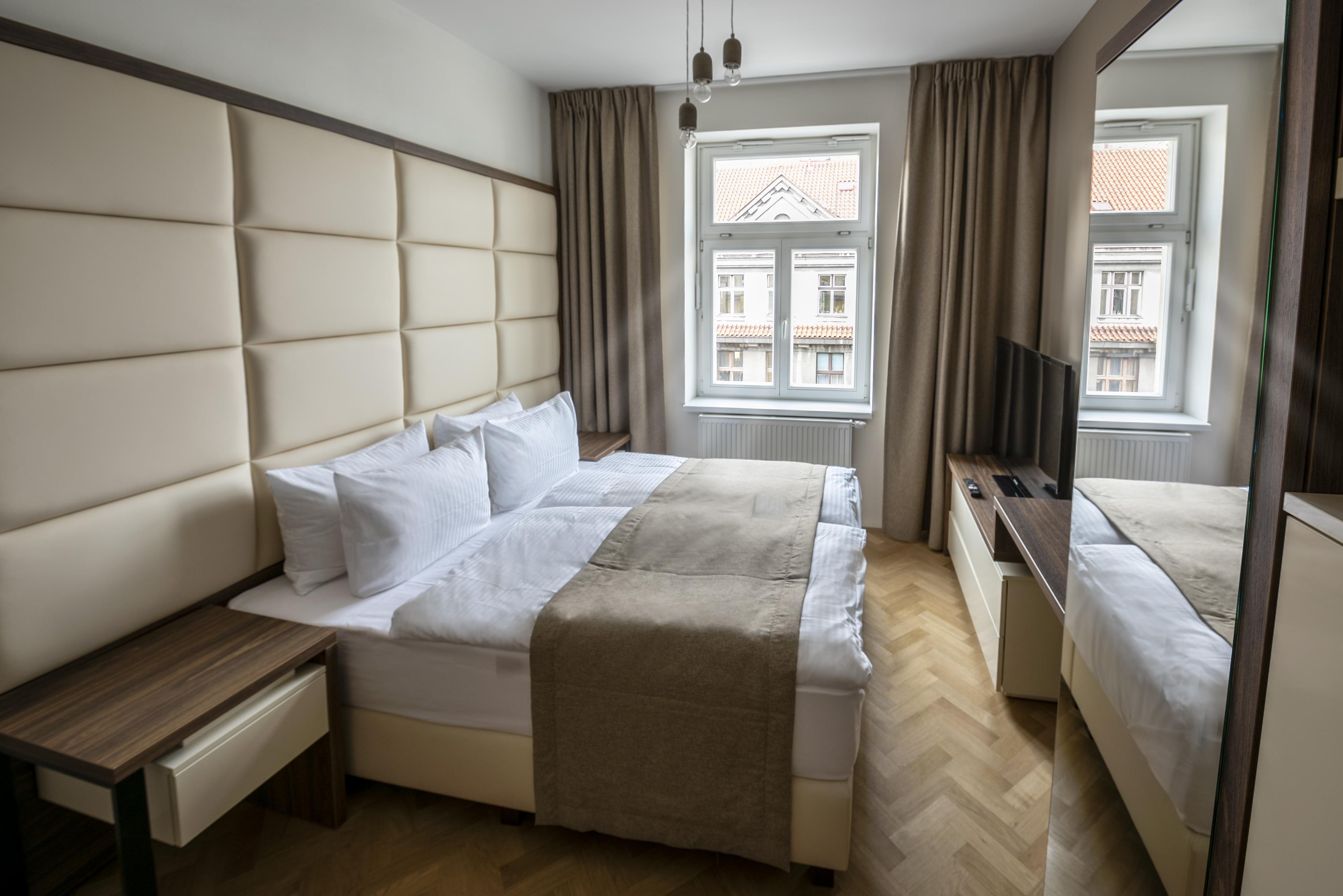 Letna Garden Apartment
